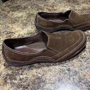 Array, Brown Suede Leather shoe in a size 11 WIDE